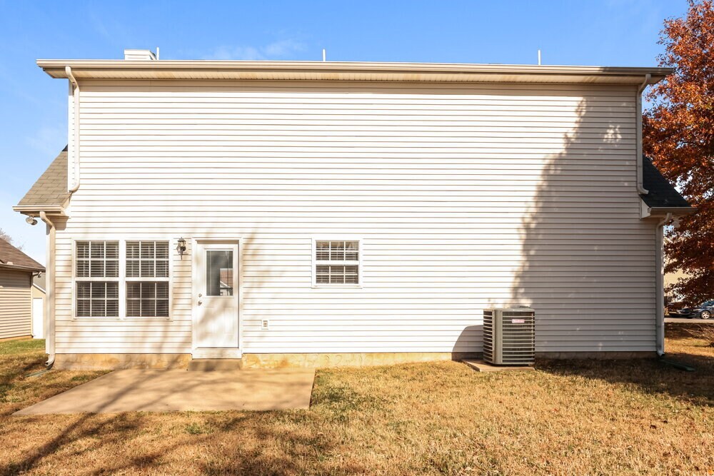 Building Photo - 3011 Wellington Pl