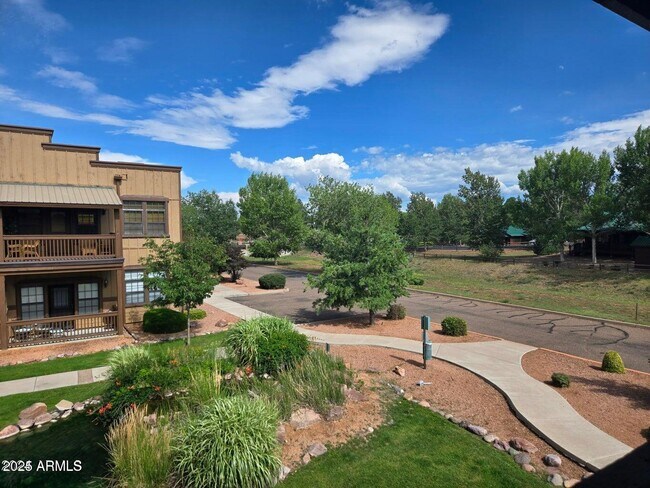 Building Photo - 2399 Quarter Horse Trl
