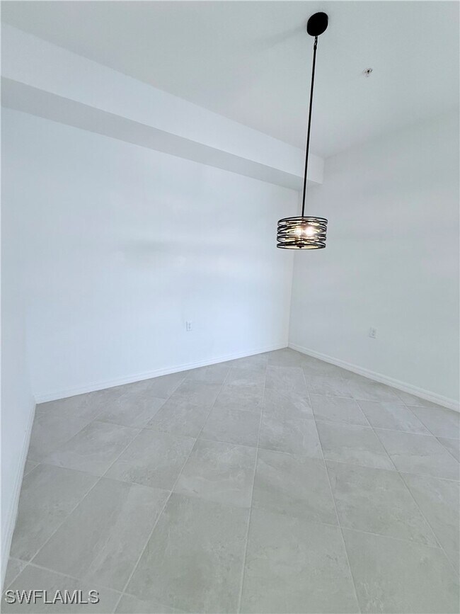 Building Photo - 14161 Heritage Landing Blvd