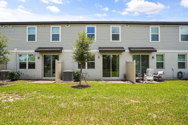 Building Photo - 16368 Happy Eagle Dr