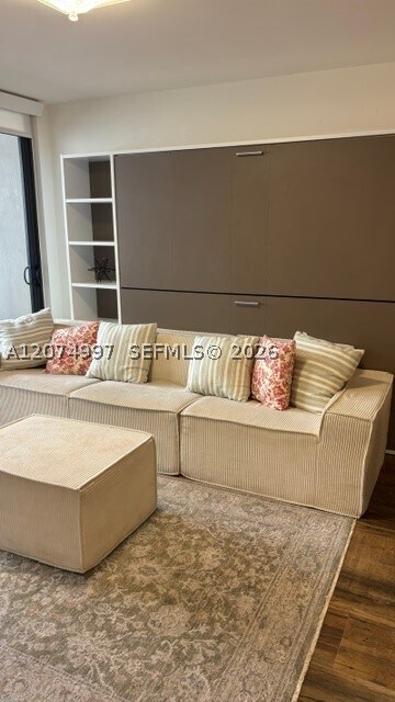 Building Photo - 2625 Collins Ave