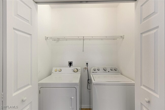 Building Photo - 14825 Sutherland Ave