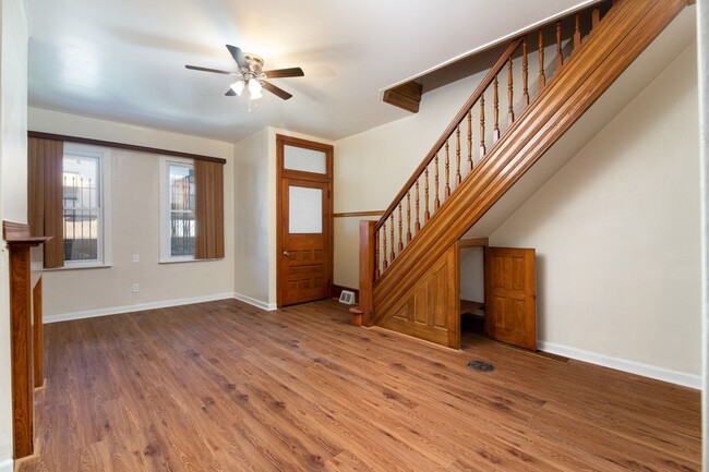 Primary Photo - ???NEWLY RENOVATED 3 BEDROOM AND 1.5 BATHS...