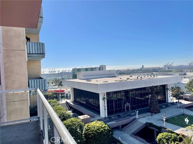 Building Photo - 388 E Ocean Blvd