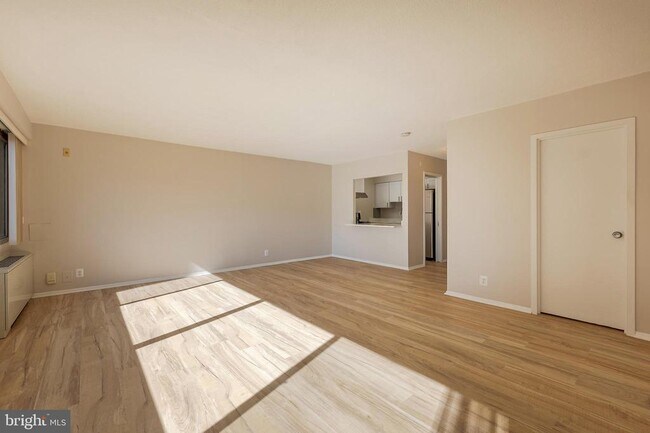 Building Photo - 5500 Friendship Blvd