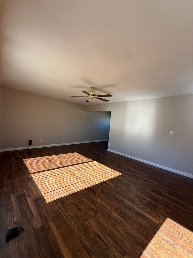 Building Photo - Beautiful 2 Bedroom 1 Bath home in well desired El Cajon neighborhood