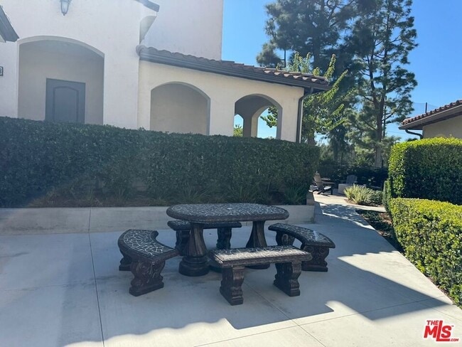 Building Photo - 13935 Fairway Dr