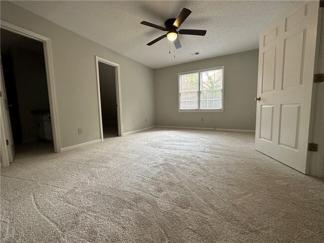 Building Photo - 10570 Turner Rd