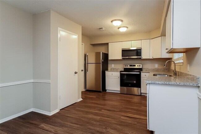 Building Photo - 10307 Rancho Bernardo Ln