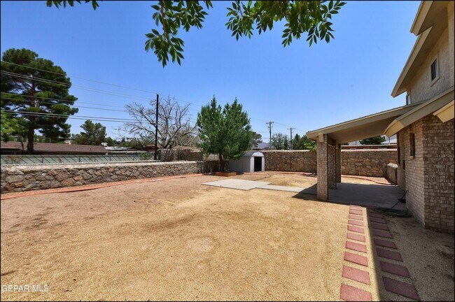 Building Photo - 695 Bluff Canyon Cir