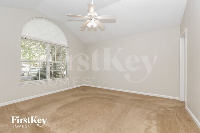 Building Photo - 869 Maricopa Dr