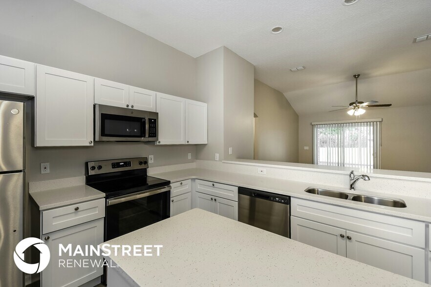 Building Photo - 9441 Harrier Ct