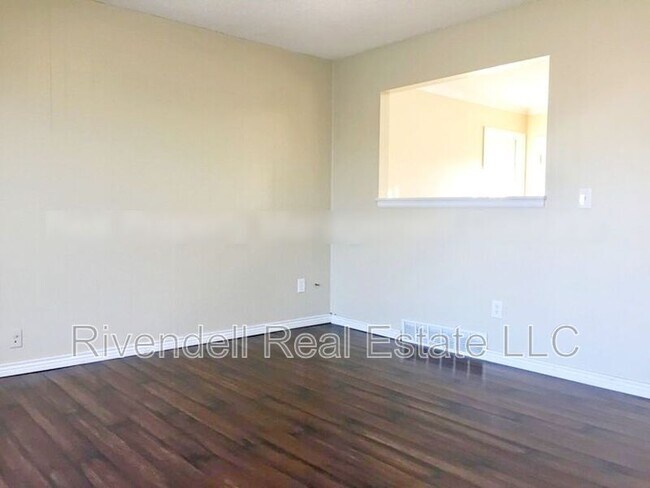 Building Photo - 2295 S Norfolk St