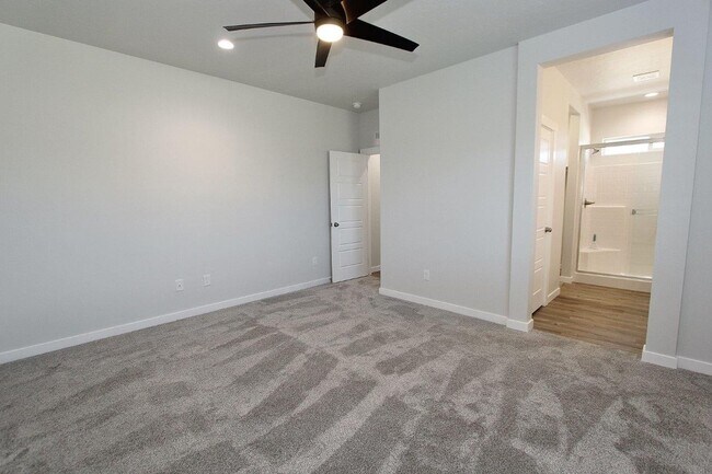 Building Photo - Single-Level Home in Quiet Neighborhood