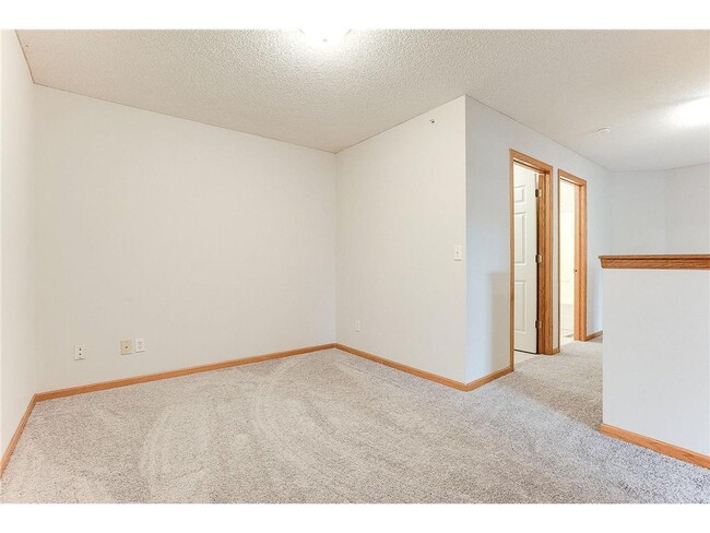 Building Photo - 5040 Holly Ln N