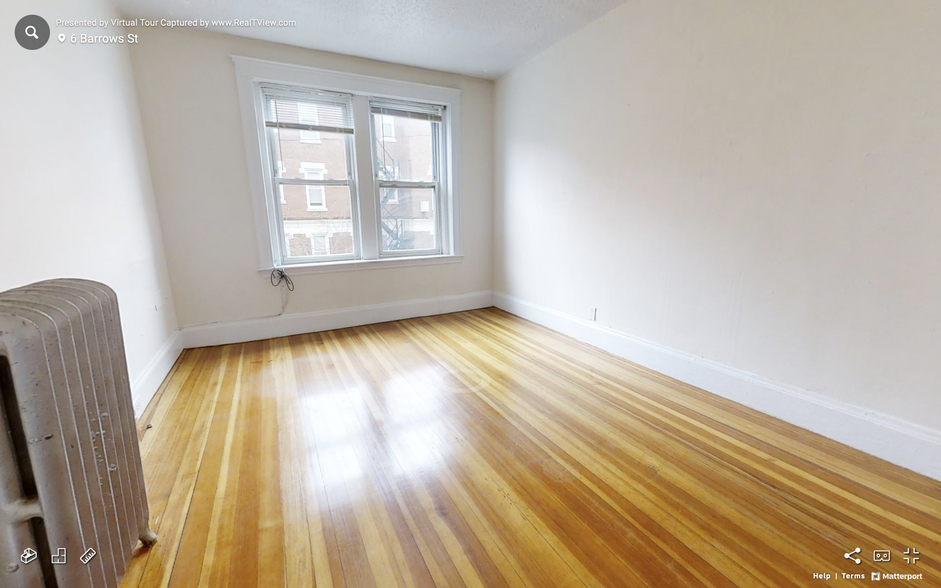 Building Photo - 8 Barrows St