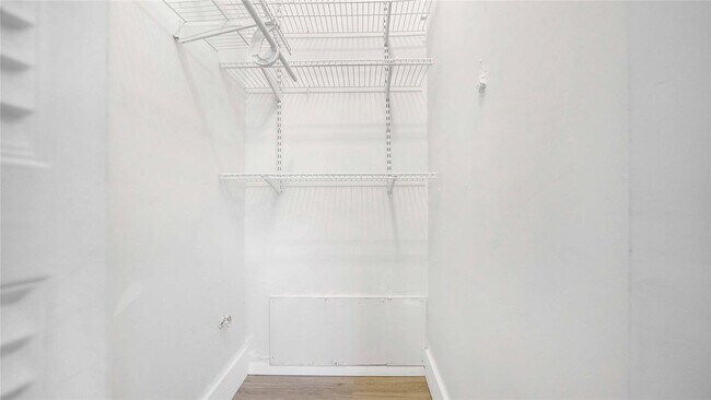 Building Photo - 9466 Boca Cove Cir