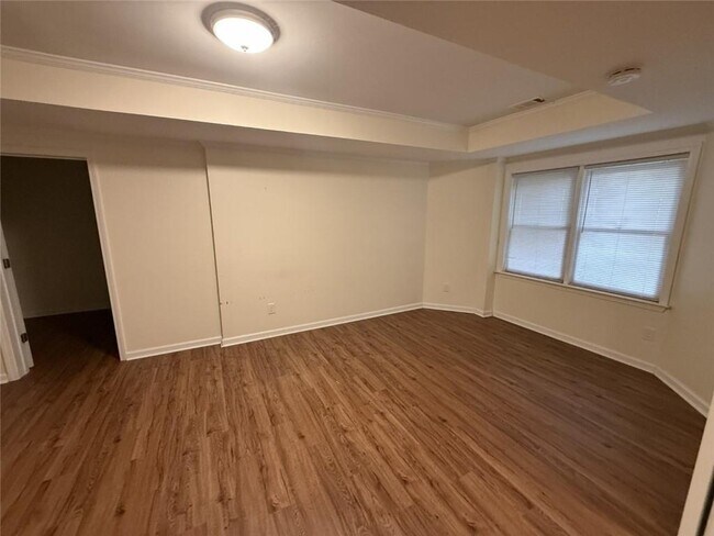 Building Photo - 5730 Devonshire Way