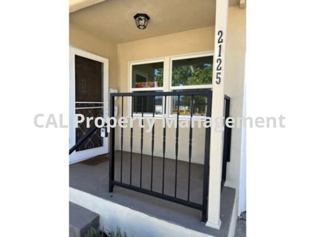 Building Photo - Burbank House for Rent in Great Location!