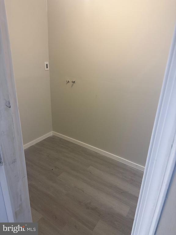 Building Photo - 641 Astor St