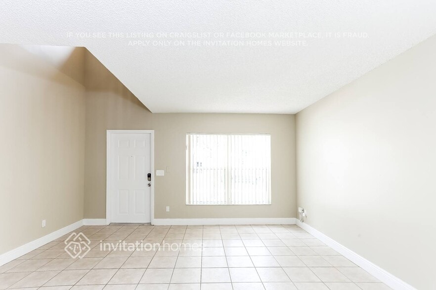Building Photo - 13440 SW 24th St