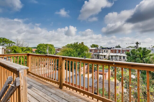 Building Photo - 2907 N Calvert St