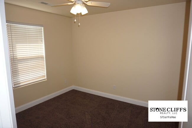 Building Photo - 310 Rylee Cir
