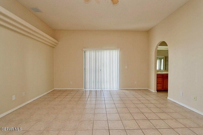 Building Photo - 1455 Cherokee Ridge Dr