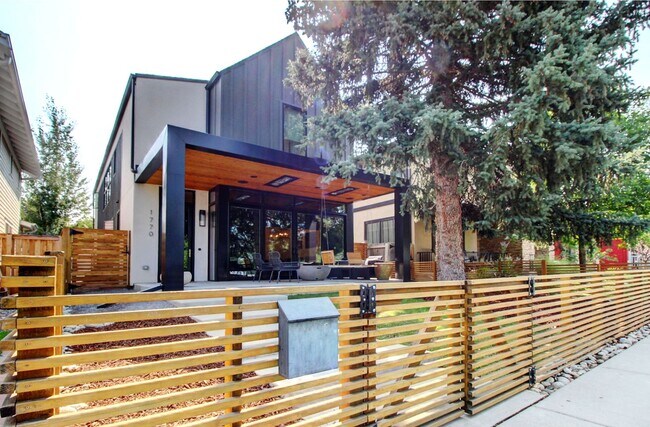 Building Photo - Luxury Living in the heart of Platte Park, 5bds, 4bas - Custom Finishes around every corner