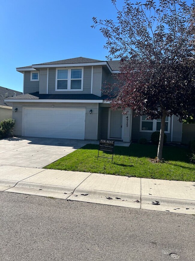 Primary Photo - 4 bed 2.5 bath home in Meridian Idaho