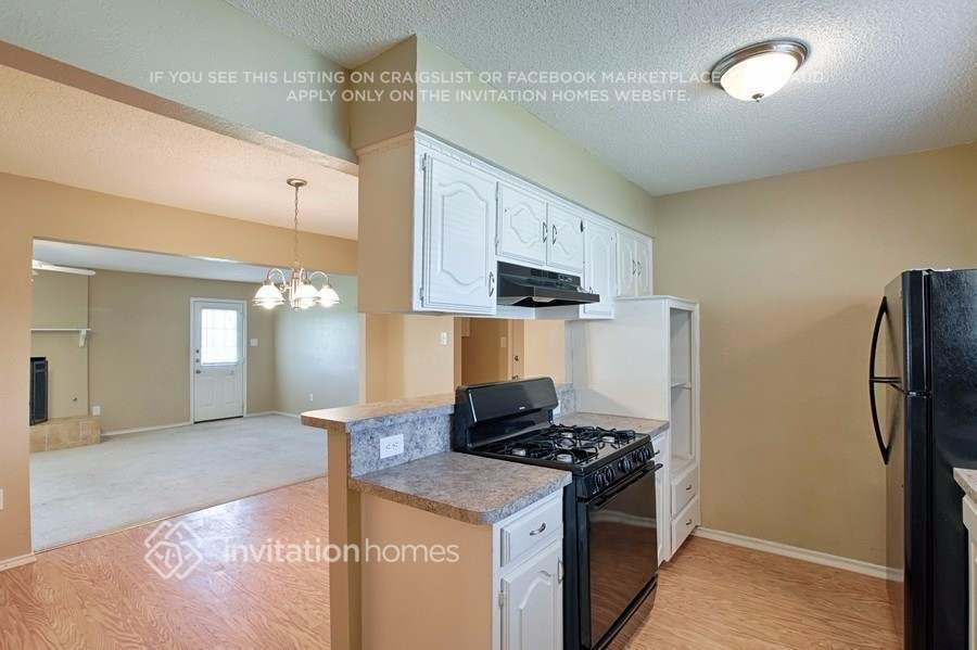 Building Photo - 418 Longworth Blvd