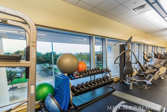 Building Photo - 335 Bridge St NW