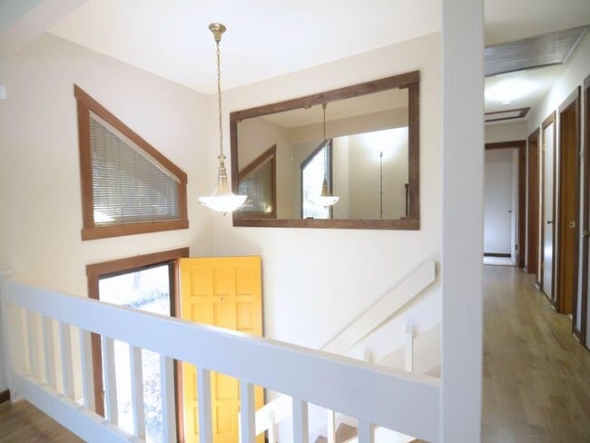 Building Photo - 1179 Justice Dr