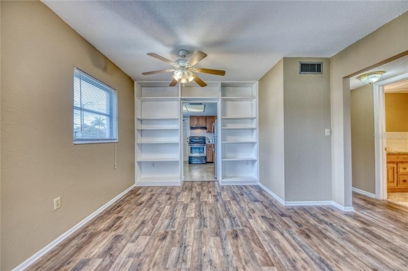 Building Photo - 3460 32nd Ave N