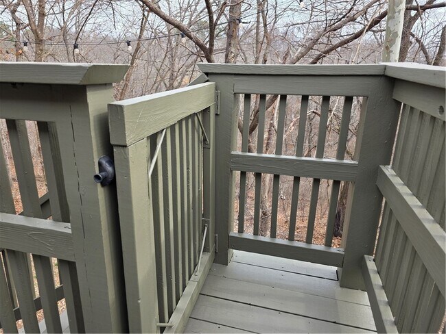 Building Photo - 11 Folkingham Ln