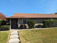 Building Photo - NEWLY REMODELED!!!!!One bedroom One Bath Unit