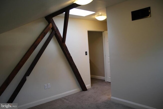 Building Photo - 1152 S Valley Forge Rd