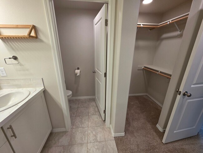 Building Photo - Beautiful home in Airway Heights
