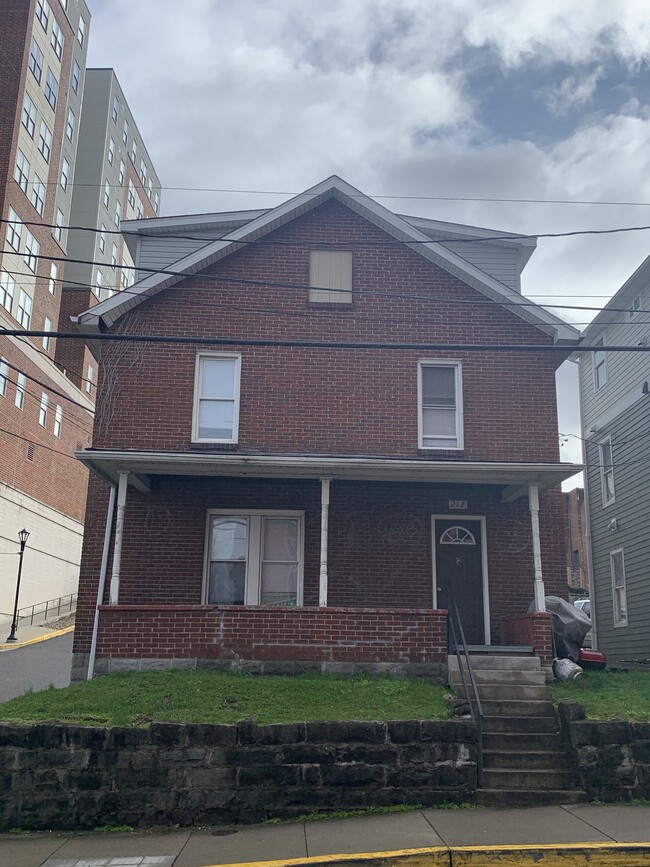 Primary Photo - 212 Grant Ave