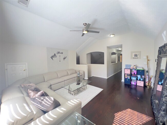 Building Photo - 10503 Desert Springs Cir