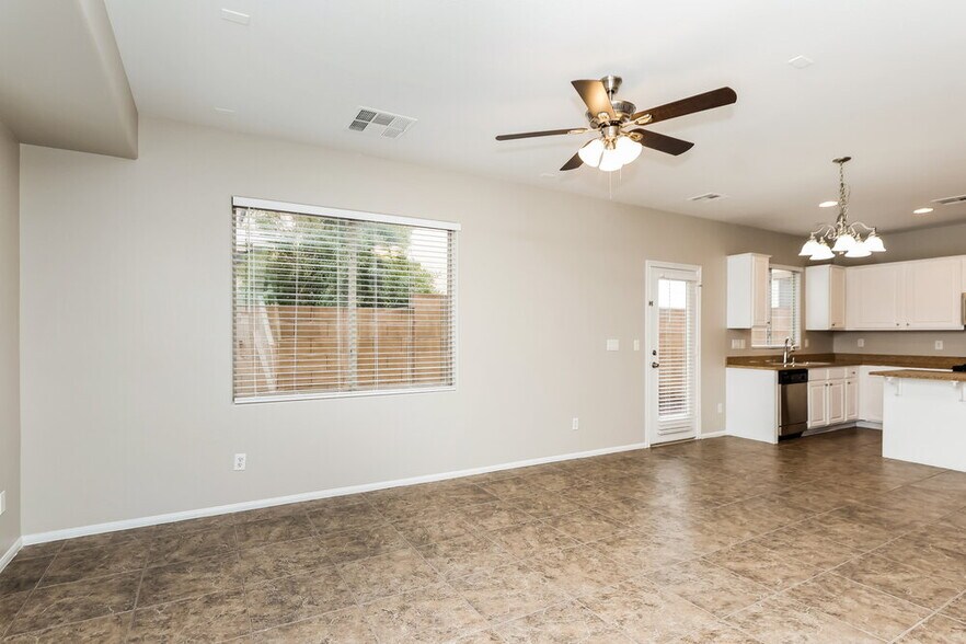 Building Photo - 604 Sumatra Pl