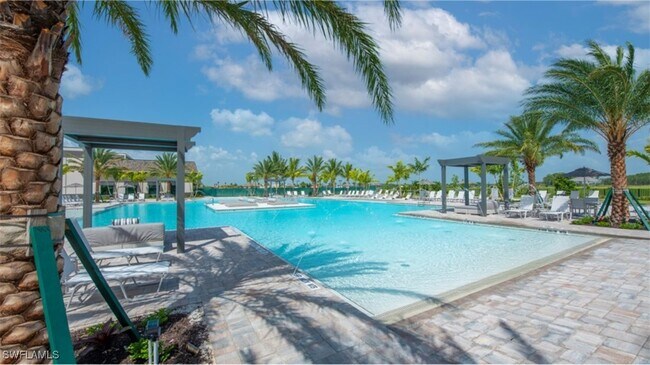Building Photo - 21064 Hallandale Dr
