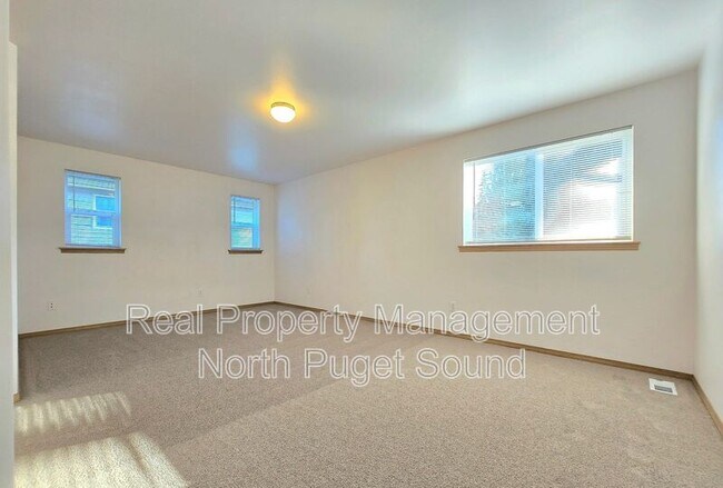 Building Photo - 5328 138th St NE