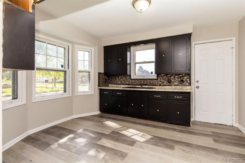 Building Photo - 16011 Manning St