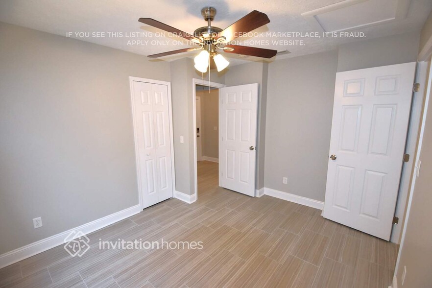 Building Photo - 9828 Cristina Dr