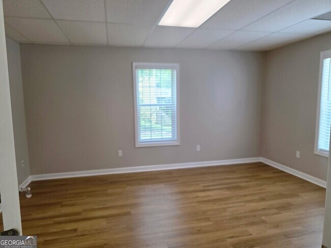 Building Photo - 2257 Roseberry Ln