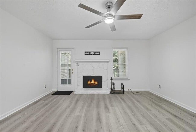 Building Photo - 6615 Sienna Ct