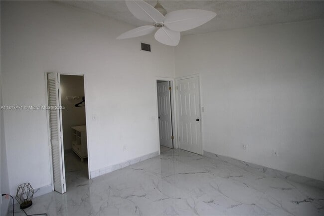 Building Photo - 10351 Juniper Ct