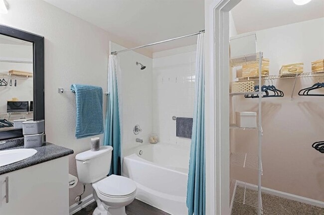 Building Photo - 10505 S I-35 Frontage Rd