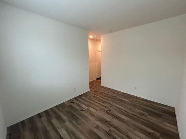 Building Photo - 18023 W Soft Wind Dr